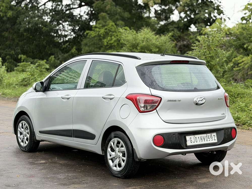 Hyundai Grand I10 Sportz(o) 1.2 Mt, 2018, Cng & Hybrids