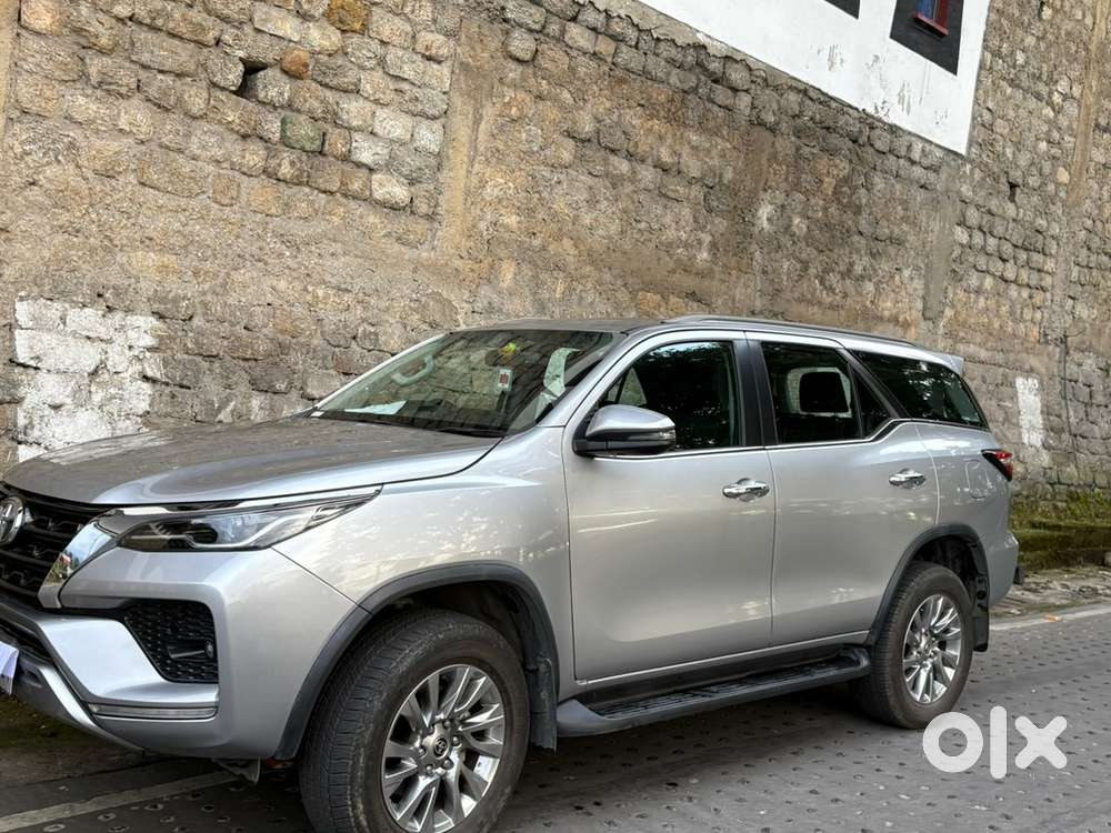 Toyota Fortuner 2022 Diesel 6092 Kms Driven