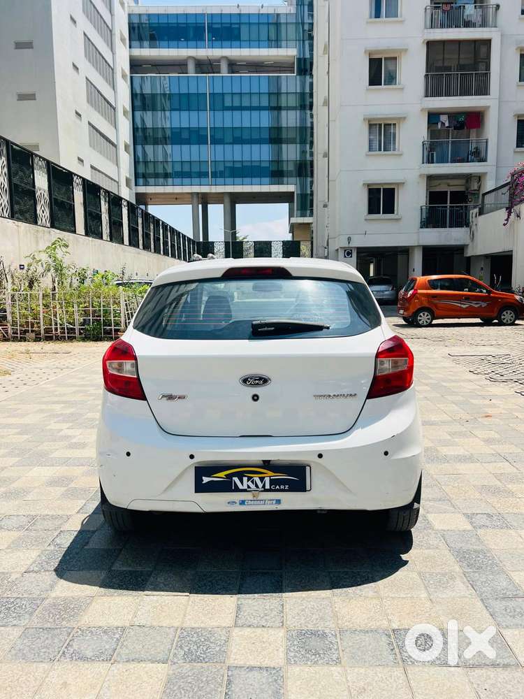 Ford Figo, 2016, Petrol