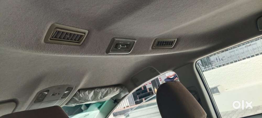 Toyota Innova Crysta 2.4 G Mt 8s, 2017, Diesel