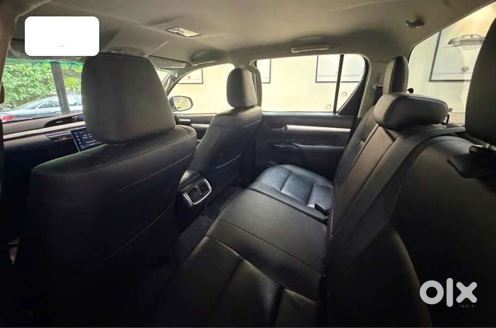 Toyota Hilux 2.8 High 4x4 Mt, 2023, Diesel