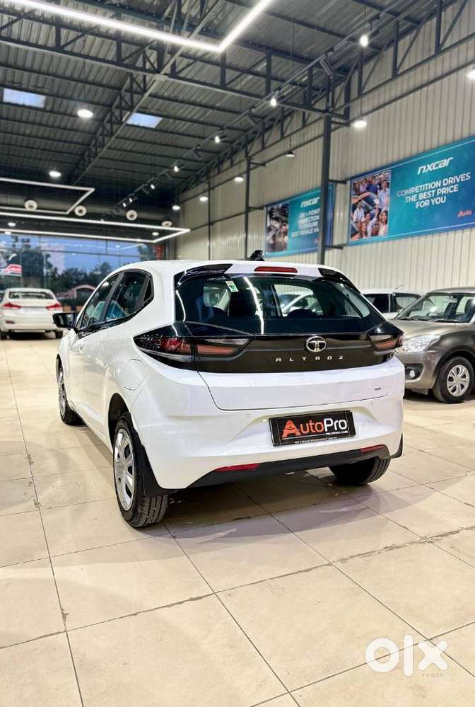 Tata Altroz Xm Plus Petrol, 2024, Petrol