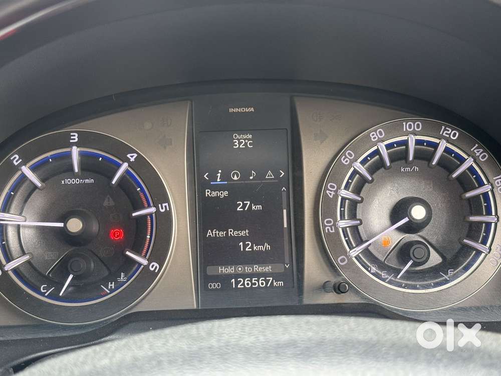 Toyota Innova Crysta 2.4 V 8 Str, 2018, Diesel