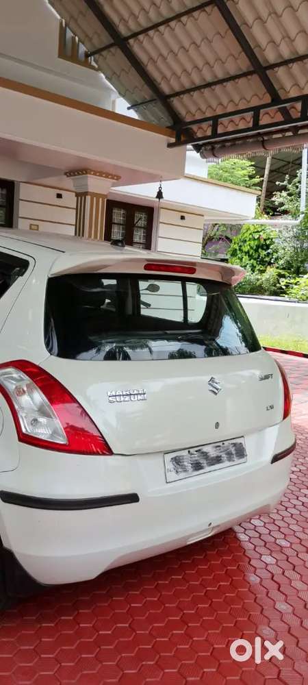 Maruti Suzuki Swift 2012