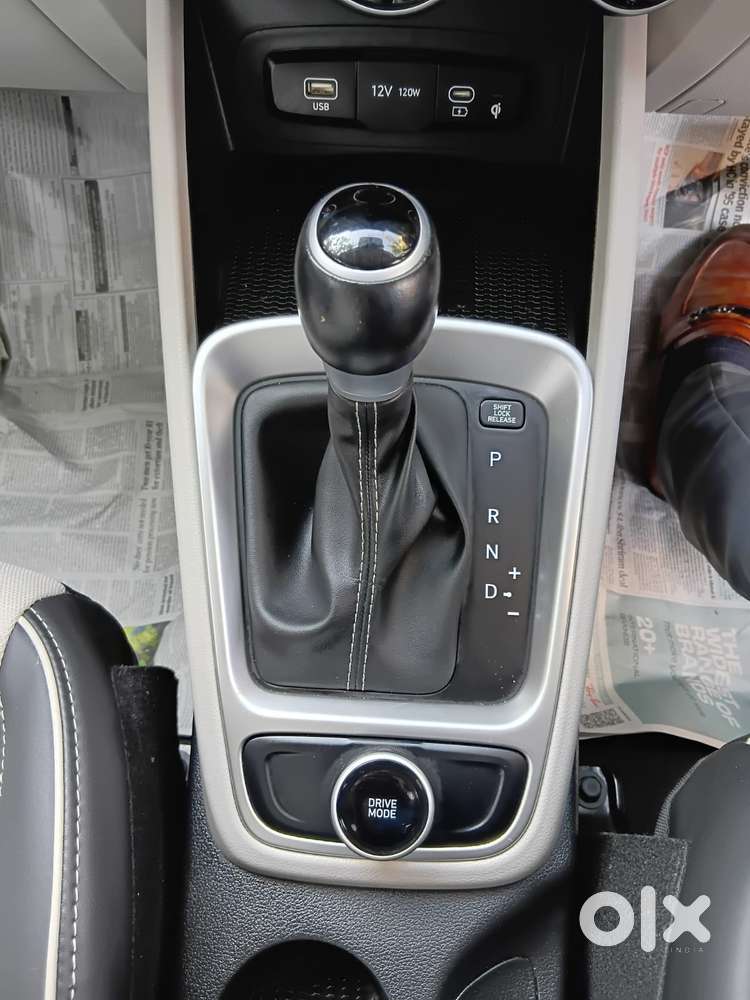 Hyundai Venue Sx Plus Turbo Dct, 2023, Petrol