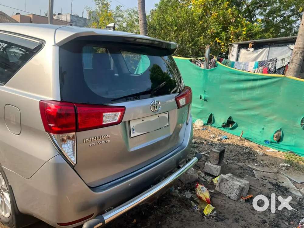 Toyota Innova Crysta 2019 Diesel 245000 Km Driven