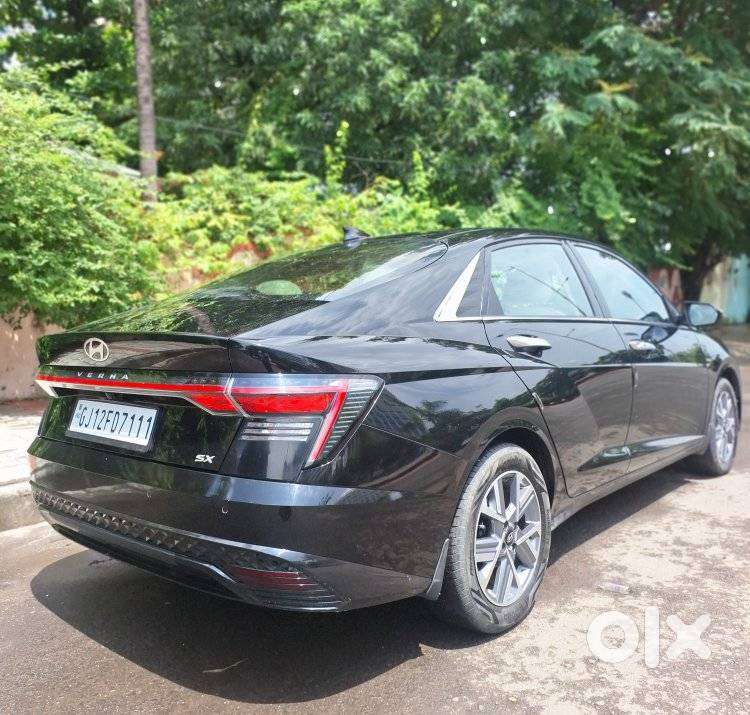 Hyundai Verna, 2023, Petrol