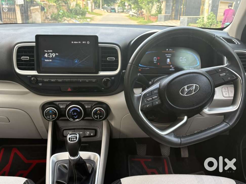Hyundai Venue Sx, 2024, Petrol