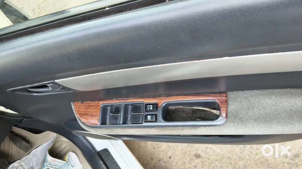 Maruti Suzuki Swift Dzire 2011 First Owner First Party Insurance