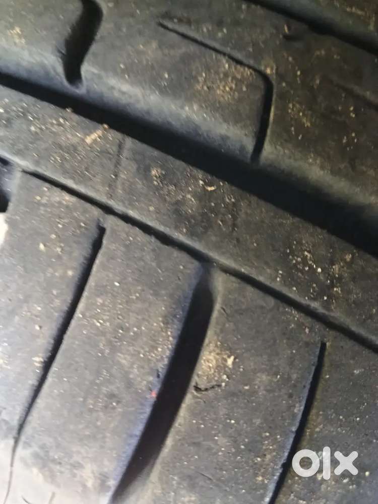 Charon Tyre Naye Hain 15 Din Purane