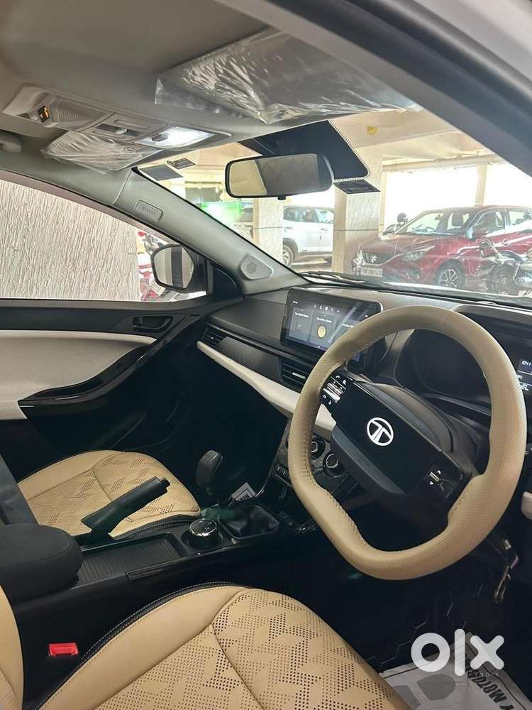 Tata Nexon 2025 Petrol 8252 Km Driven