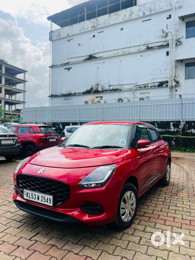 Maruti Suzuki Swift Vxi + Manual, 2025, Petrol