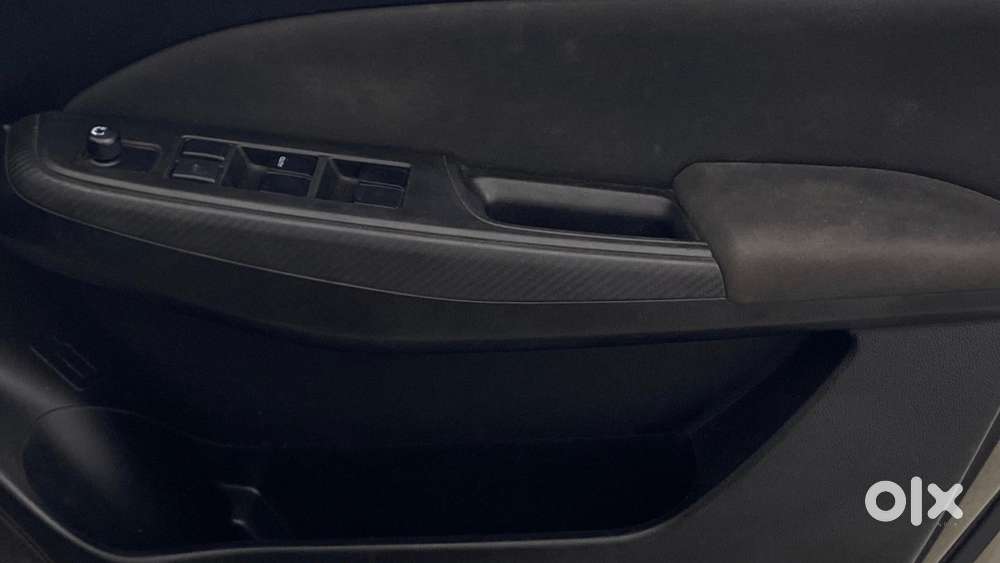 Maruti Suzuki Swift 2018 Vxi, 2019, Petrol