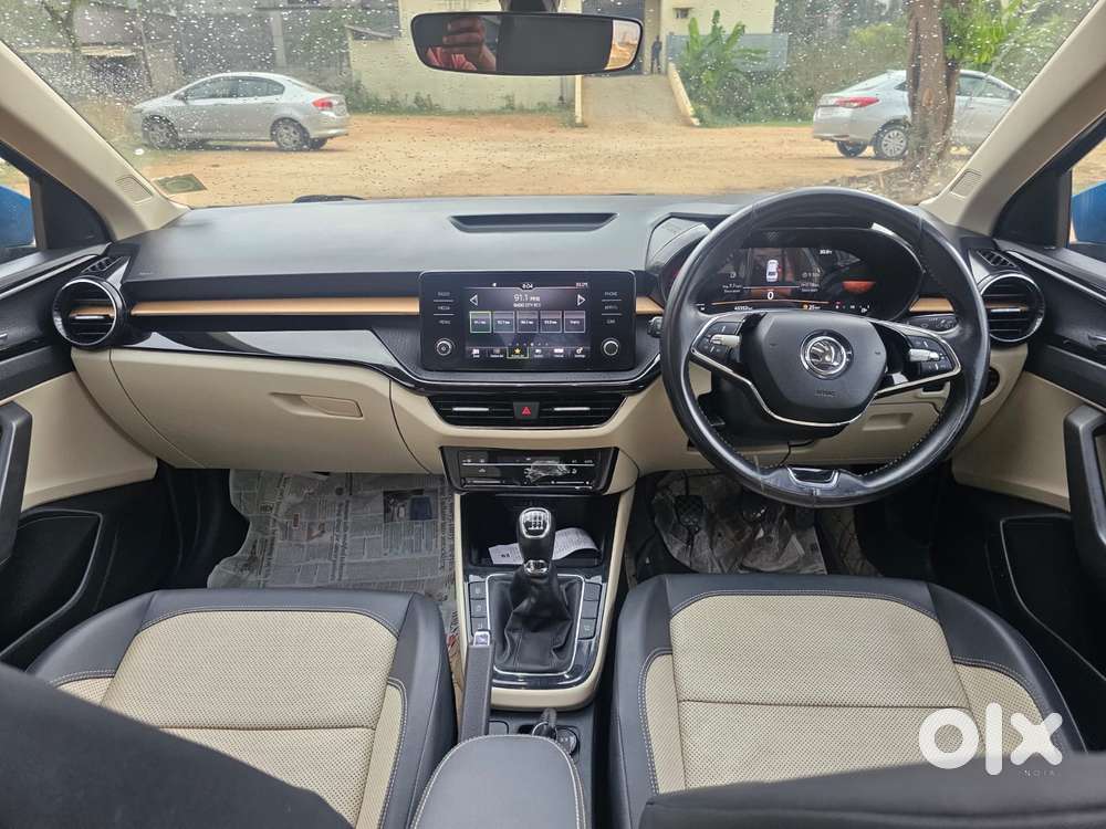 Skoda Slavia Style 1.0l Tsi Mt, 2022, Petrol