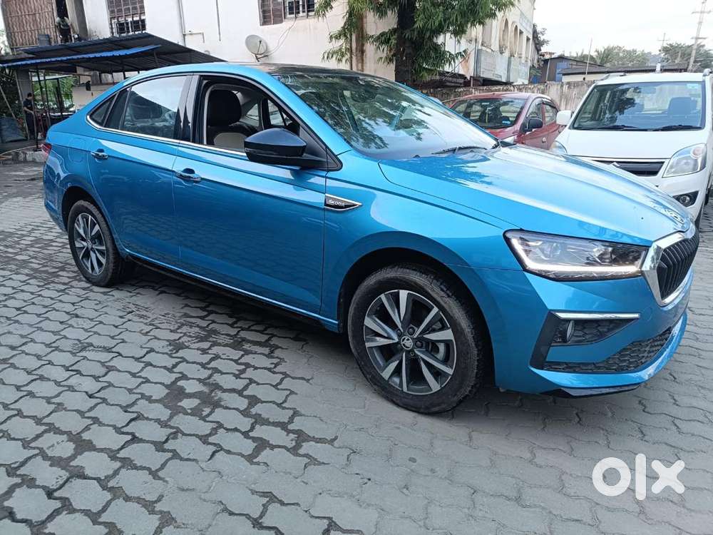 Skoda Slavia 1.0 Tsi Style At, 2023, Petrol
