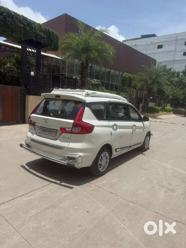 Maruti Suzuki Ertiga 1.5 Vxi, 2022, Petrol