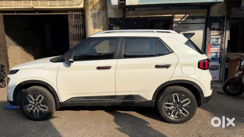 Hyundai Venue 2022 Diesel Well Maintained