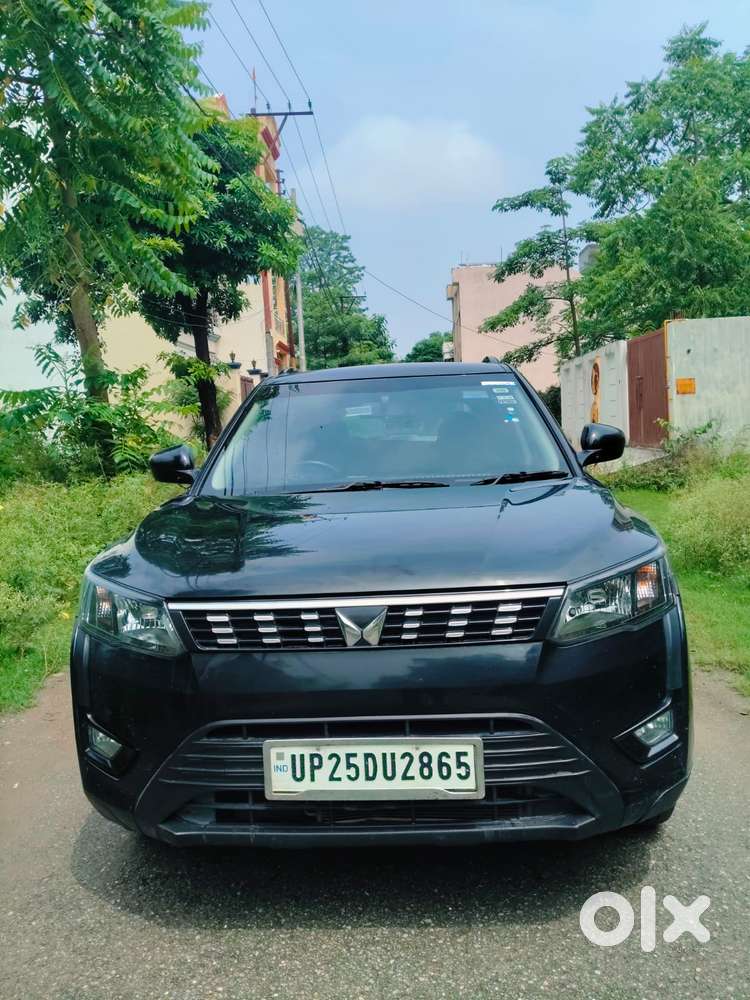 Mahindra Xuv300 W6, 2023, Cng & Hybrids