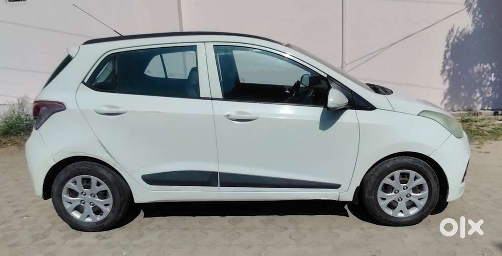 Hyundai Grand I10 2016-2017 Sportz Celebration Edition, 2016, Petrol