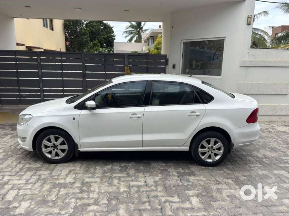 Skoda Rapid 1.5 Tdi Ambition Plus, 2014, Diesel