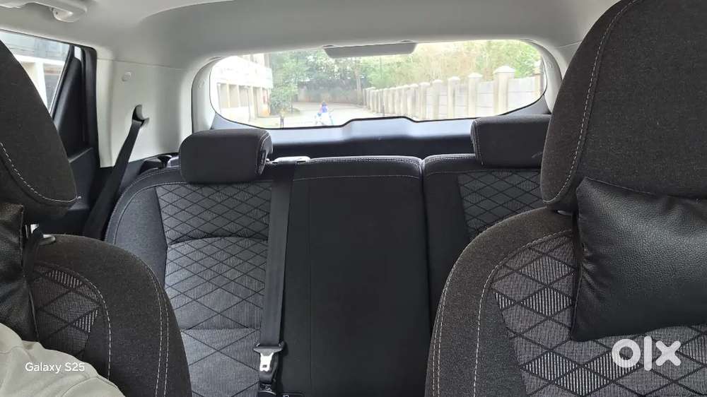 Mahindra Xuv 3xo Petrol 2025  Single Owner  Excellent Condition