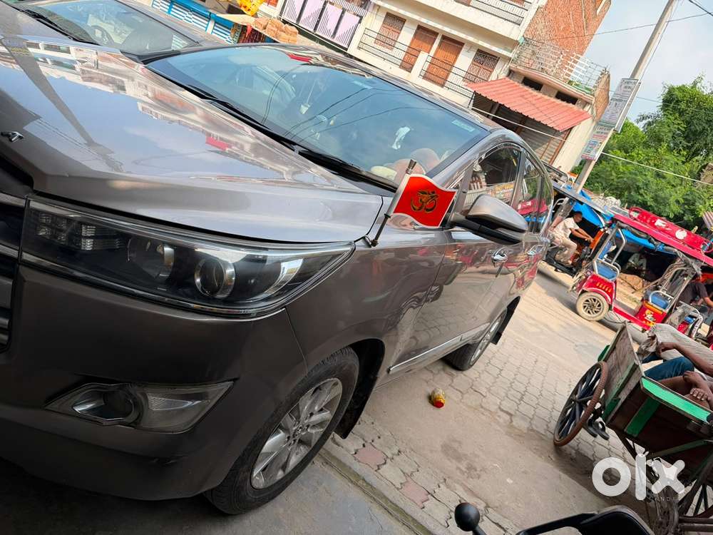 Toyota Innova Crysta 2017 Diesel Well Maintained