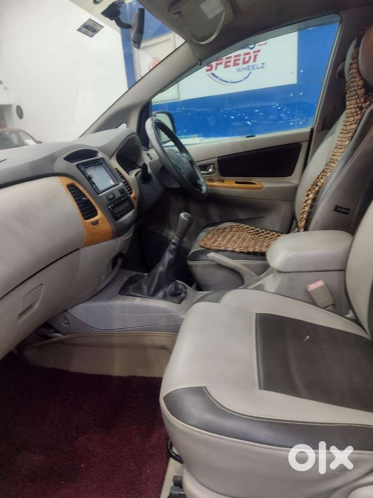 Toyota Innova 2004-2011 2.5 G4 Diesel 7-seater, 2011, Diesel
