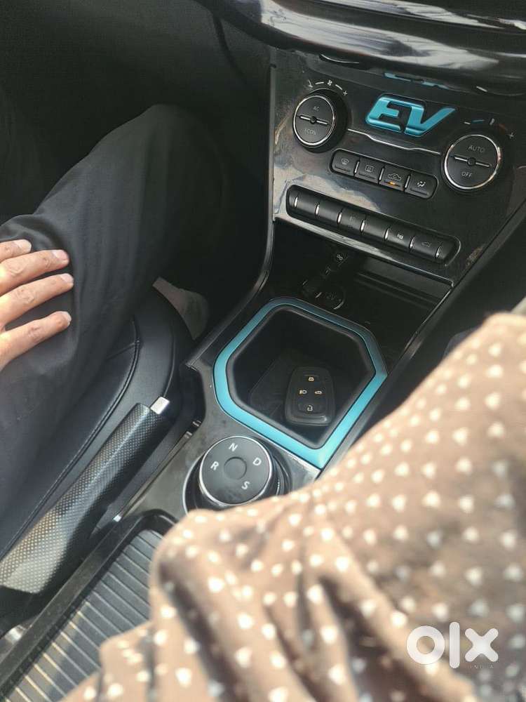 Tata Nexon Ev Xz Plus Dark Edition, 2022, Electric