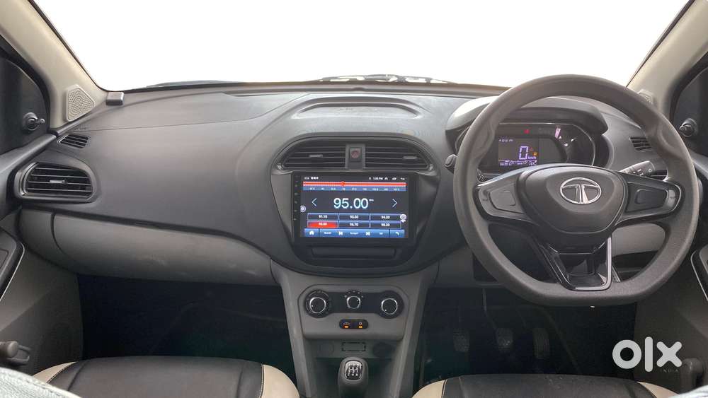 Tata Tiago Xe, 2021, Petrol