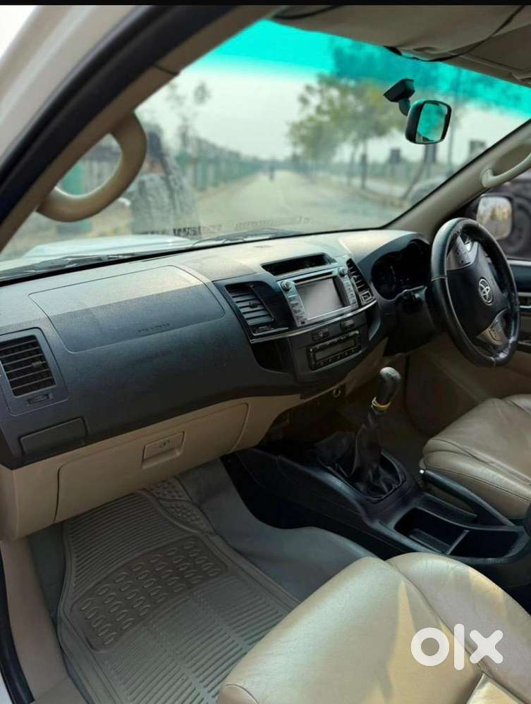 Toyota Fortuner 2015 Diesel Well Maintained