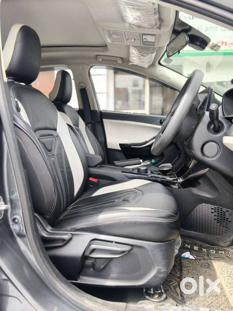 Tata Nexon Creative Plus S 1.2 Revotron Petrol 6 Amt, 2025, Petrol