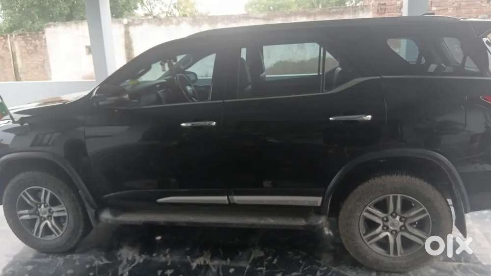 Toyota Fortuner 3.0 Ltd 2023 Diesel Manual