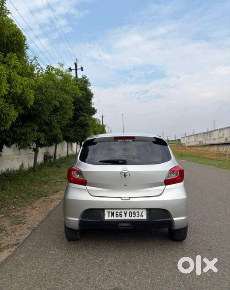 Tata Tiago 1.2 Revotron Xza, 2017, Petrol