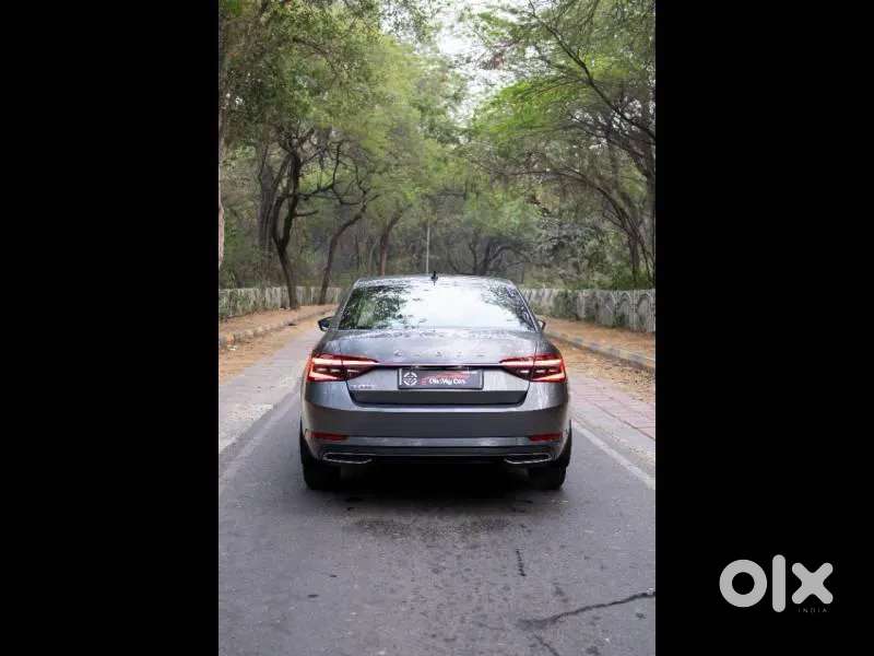 Skoda Superb 2.0 L&k Tsi At, 2023, Petrol