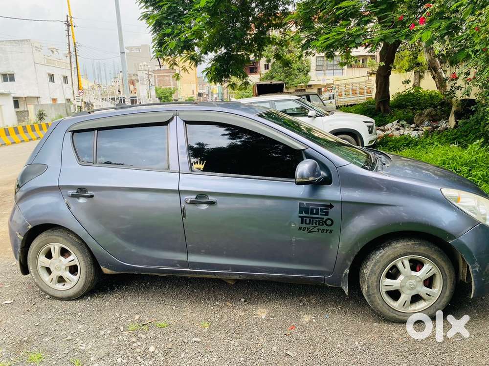 Hyundai I20 Petrol Manual 2011