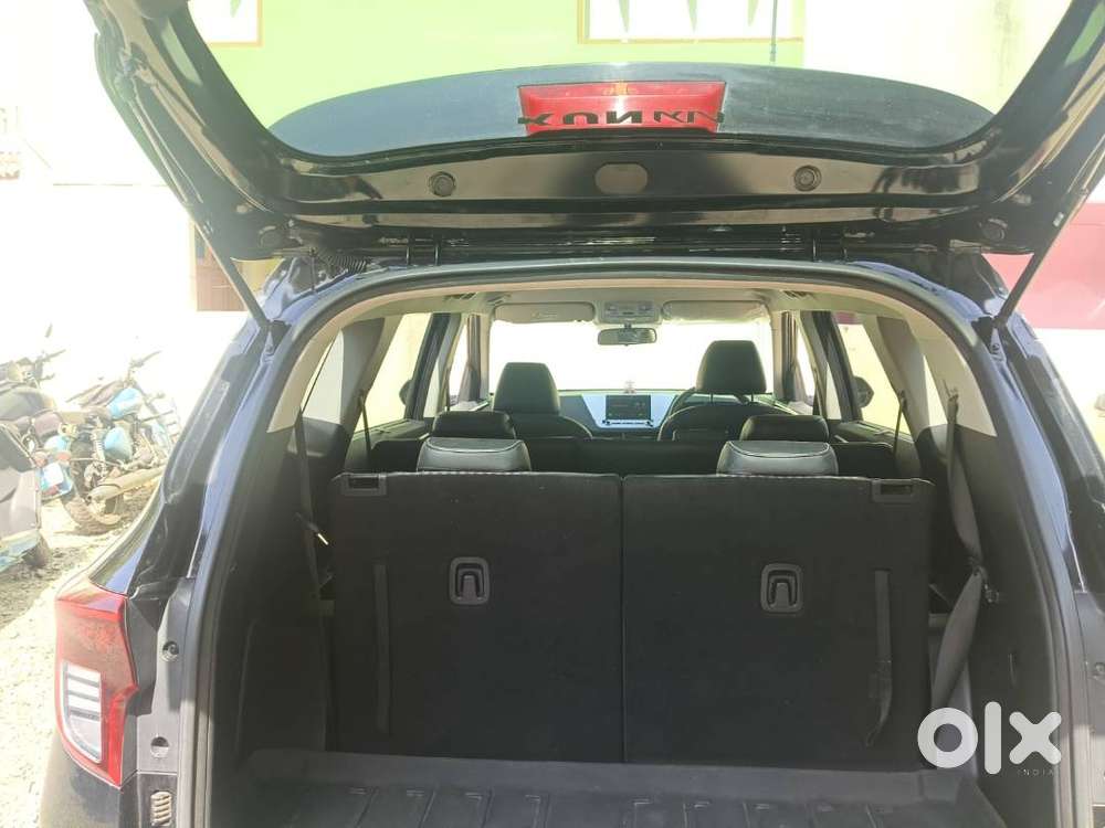 Kia Carens 24 Prestige(o) Petrol  15+ Kmpl  Ceramic Coated  5-yr Wa