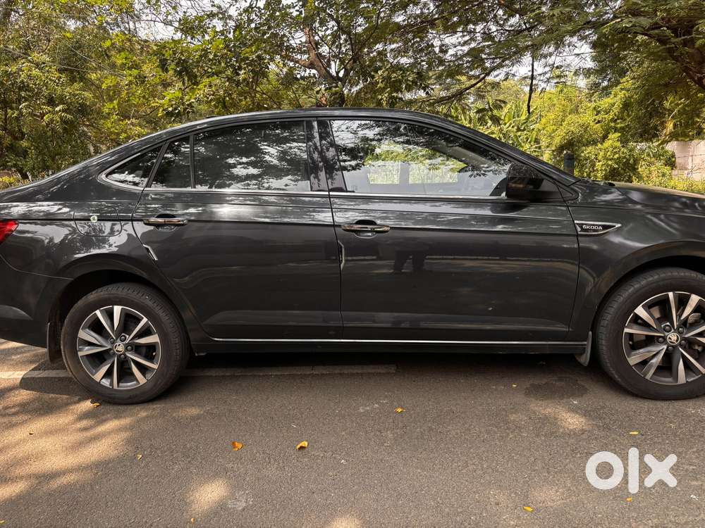 Skoda Slavia 1.0 Tsi Style At, 2023, Petrol