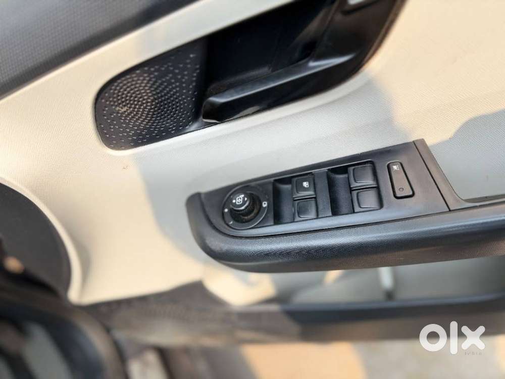 Tata Altroz 1.2 Xt, 2021, Petrol