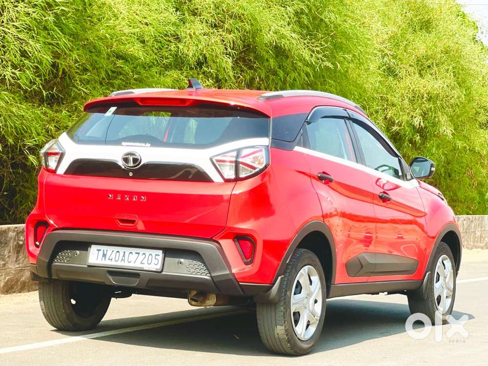 Tata Nexon 1.2 Revotron Xta, 2023, Petrol