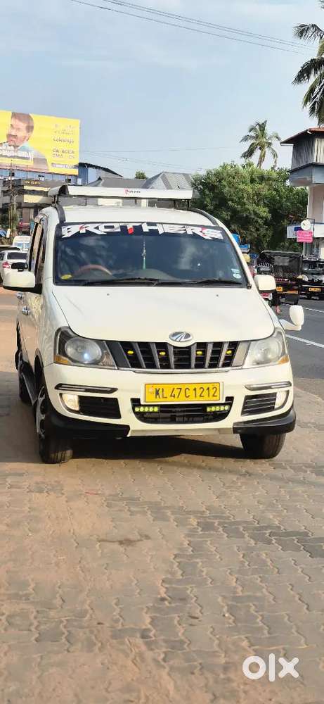 Mahindra Xylo 2012.