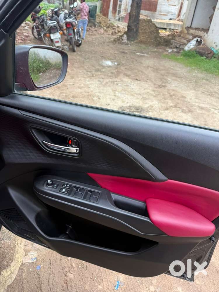 Swift Vxi 2025 Petrol Automatic