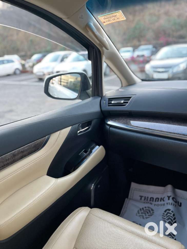 Toyota Vellfire Vip – Executive Lounge, 2023, Petrol