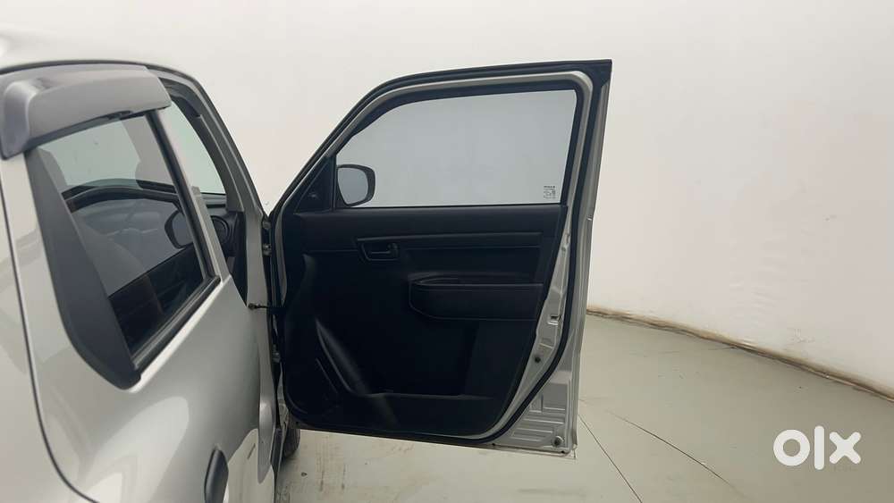 Maruti Suzuki S-presso Vxi, 2023, Petrol