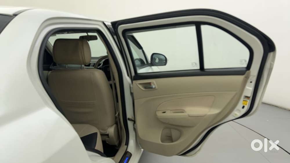 Maruti Suzuki Swift Dzire Vxi At, 2015, Petrol