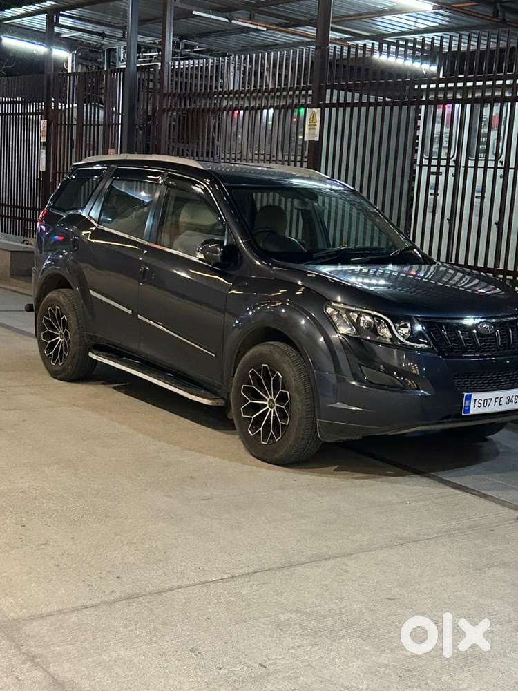 Mahindra Xuv500 2016 Diesel 65000 Km Driven