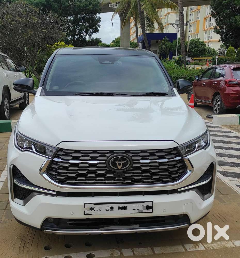 Toyota Innova Hycross 2.0 Zx (o) Hybrid 7 Str, 2024, Petrol
