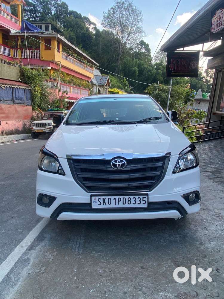 Toyota Innova 2012-2013 2.5 E Diesel Ps 8-seater, 2012, Diesel