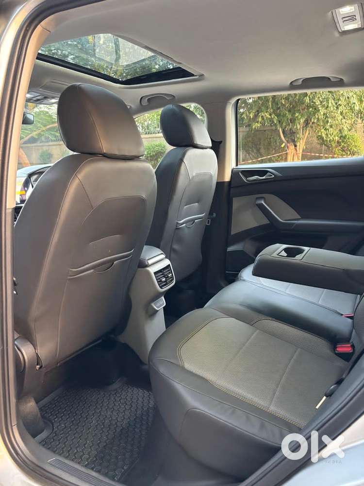 Skoda Kushaq 1.0 Tsi Style At (6 Airbags), 2021, Petrol