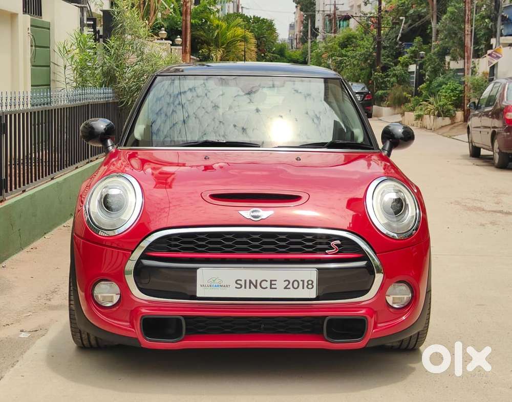 Mini Cooper 3 Door John Works, 2017, Petrol