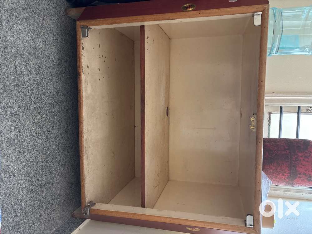 Storage Table